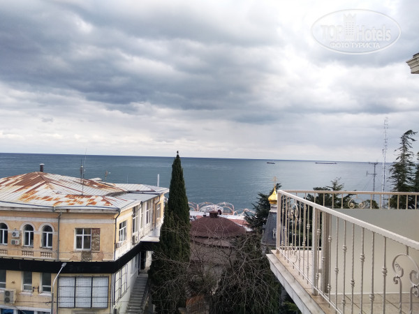 Бристоль 3* - Фото отеля