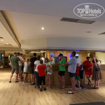 One Resort Jockey 4* очередь в баре после ужина - Фото отеля