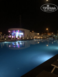 Victory Be Mine Hotel 5* Вид на бассейн и амфитеатр - Фото отеля