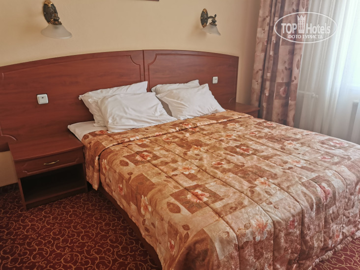Бристоль 3* - Фото отеля