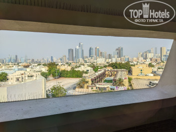 Occidental Sharjah Grand 4* Балконы спроектированы так, что даже при восходящем солнце в номер не попадают прямые солнечные лучи. - Фото отеля
