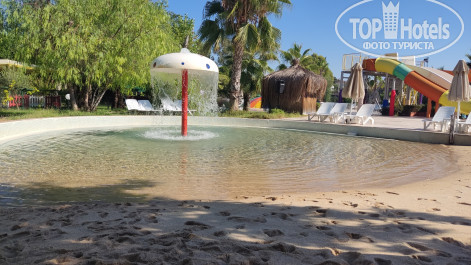 Sunrise Resort Hotel 5* Бассейн для детей с песочком - Фото отеля