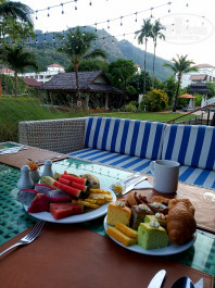 Kata Sea Breeze 3* Завтрак на террасе - Фото отеля