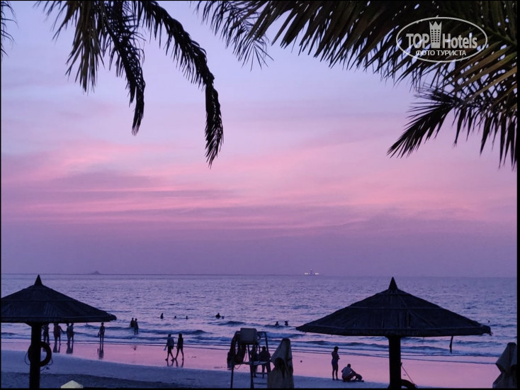 Occidental Sharjah Grand 4* Пляж-закат - Фото отеля