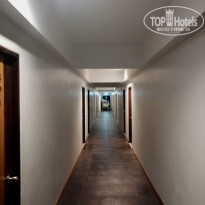 Baan Karon Resort 3* коридор на этаже - Фото отеля