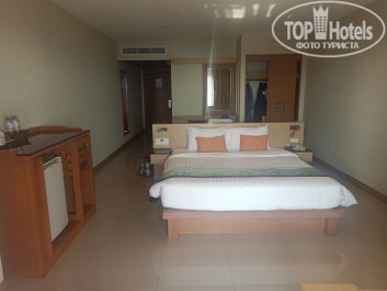 Heritage Pattaya Beach Resort 4* обстановка в номере - Фото отеля