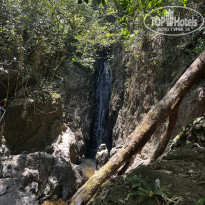 Phuket Island View 3* Водопад , который так описывают (((( взял 400 Батт с чел - Фото отеля