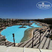 Pickalbatros Palace Resort - Hurghada 5* Вид на отель и море из ресторана Sky (3 этаж) - Фото отеля