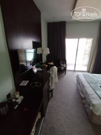 Carlton Sharjah 4* комната 305 с видом на море - Фото отеля