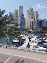 Signature Hotel Apartments & Spa Marina 4* Вид с бассейна на канал - Фото отеля