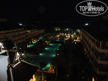 Heritage Pattaya Beach Resort 4* Первый вечер. Вид с балкона номера. - Фото отеля