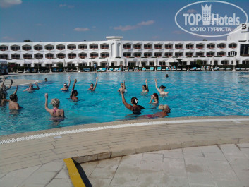 Baron Resort 5* занятия в бассейне - Фото отеля