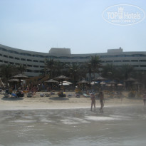 Occidental Sharjah Grand 4* Вид отеля с пляжа - Фото отеля