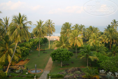 Cinnamon Bentota Beach 4* вид с балкона номера 214 - Фото отеля