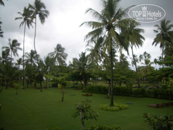 Cinnamon Bentota Beach 4* территория - Фото отеля