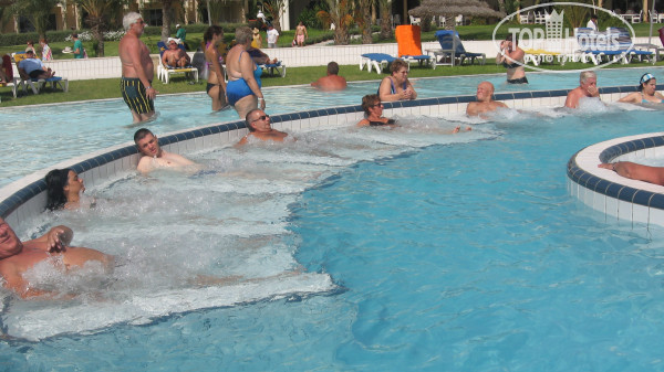 Iberostar Averroes 4* джакузи в бассейне - Фото отеля
