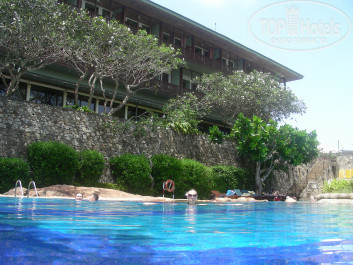 Cinnamon Bentota Beach 4* Шри-Ланка отель BENTOTA BEACH 4*
Главный бассейн - Фото отеля