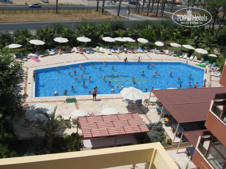 FUN&SUN Miarosa Incekum Beach 5* бассейн - Фото отеля
