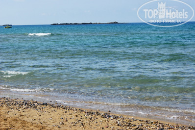Miarosa Incekum Beach 5* еще обратите внимание, что под водой, мало похоже на песок, вот об это я и поранила ногу. - Фото отеля