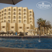 Carlton Sharjah 4* Отель вид с моря и бассейна - Фото отеля
