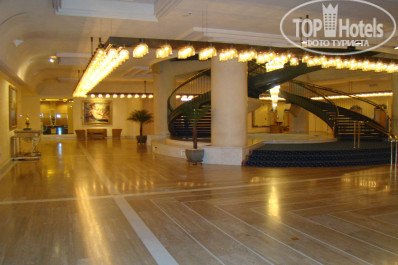 Rome Cavalieri, Waldorf Astoria Hotels and Resorts 5* холл - Фото отеля