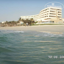 Occidental Sharjah Grand 4* Вид на отель с моря - Фото отеля