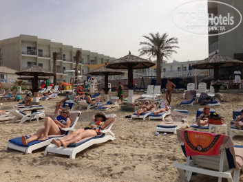 Nejoum Al Emarat 3* Тот же пляж,ближе к обеду. - Фото отеля