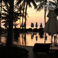 Kata Thani Phuket Beach Resort 5* Закат - Фото отеля