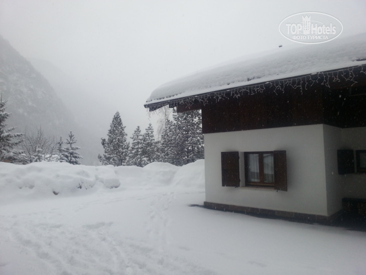 Chalet Marcora 4* Вид с первого этажа - Фото отеля