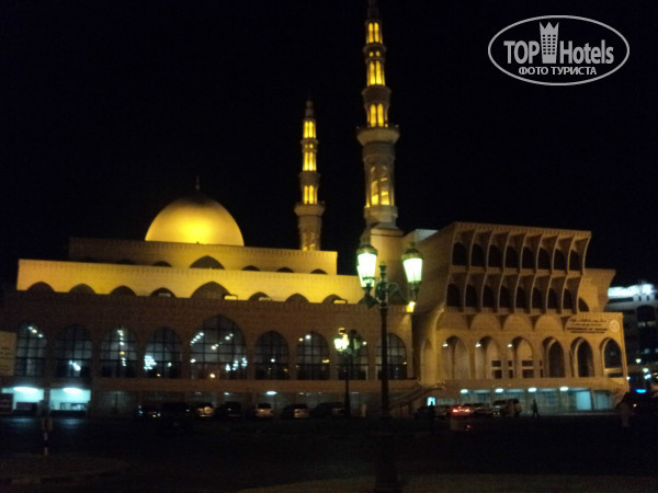 Nejoum Al Emarat 3* Мечеть ночью - Фото отеля