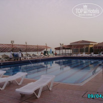 Carlton Sharjah 4* бассейн - Фото отеля