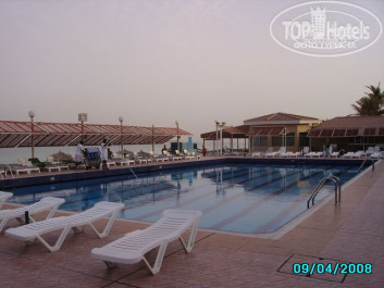 Carlton Sharjah 4* бассейн - Фото отеля