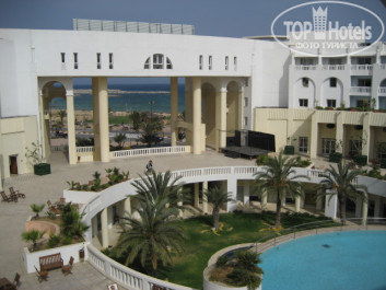 Medina Solaria & Thalasso 5* вид из номера на внутреннюю территорию море - Фото отеля