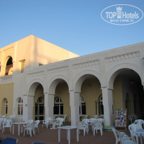 Medina Belisaire & Thalasso 4* Столики у главного бассейна - Фото отеля