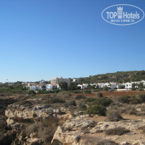 Iris Beach 3* Каменистые берега. Вид отеля с пляжа. - Фото отеля