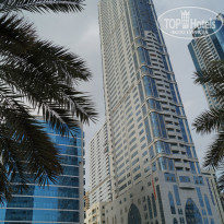 Golden Tulip Sharjah 4* одно здание выше другого - Фото отеля