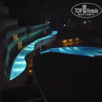 Zeynep Hotel 5* Некоторые номера на первом этаже имеют выход на индивидуальный бассейн - Фото отеля