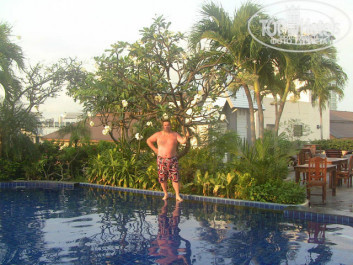 Sunshine Vista 3* бассейн на 10 этаже - Фото отеля