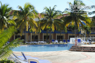 Brisas Del Caribe 4* Второй бассейн, у другого корпуса - Фото отеля