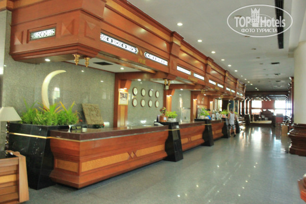 Welcome Jomtien Beach 3* Ресепшн - Фото отеля