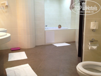Bridge Resort (Бридж Резорт) 4* Джакузи в номере - Фото отеля